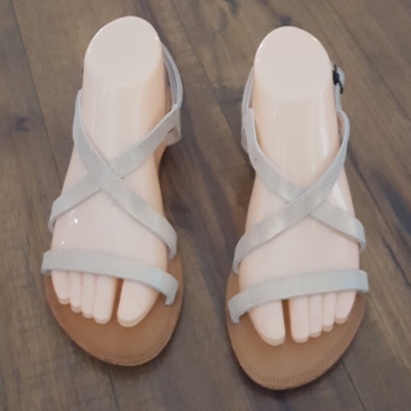 Joie a la Plage 'Socoa' Metallic Leather Strappy Sandals - Picture 3 of 6